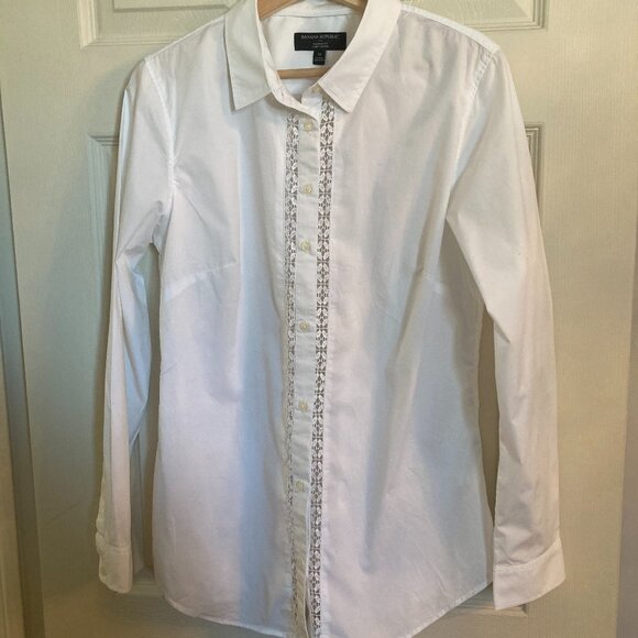 Banana Republic White Tailored Fit Blouse - EUC - Picture 1 of 10